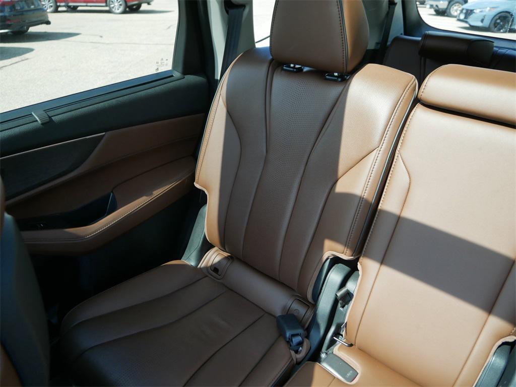 used 2023 Acura MDX car, priced at $44,300