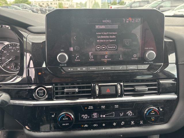used 2022 Nissan Pathfinder car, priced at $29,900