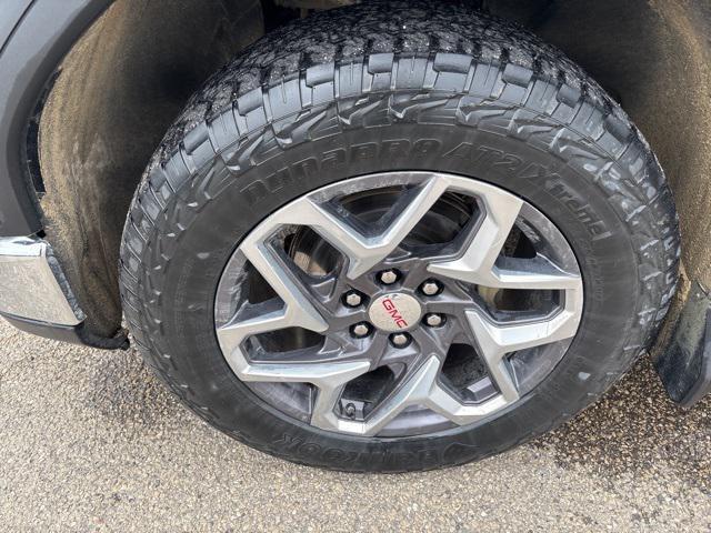 used 2022 GMC Sierra 1500 car, priced at $43,500