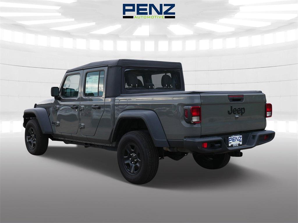 used 2022 Jeep Gladiator car, priced at $30,800