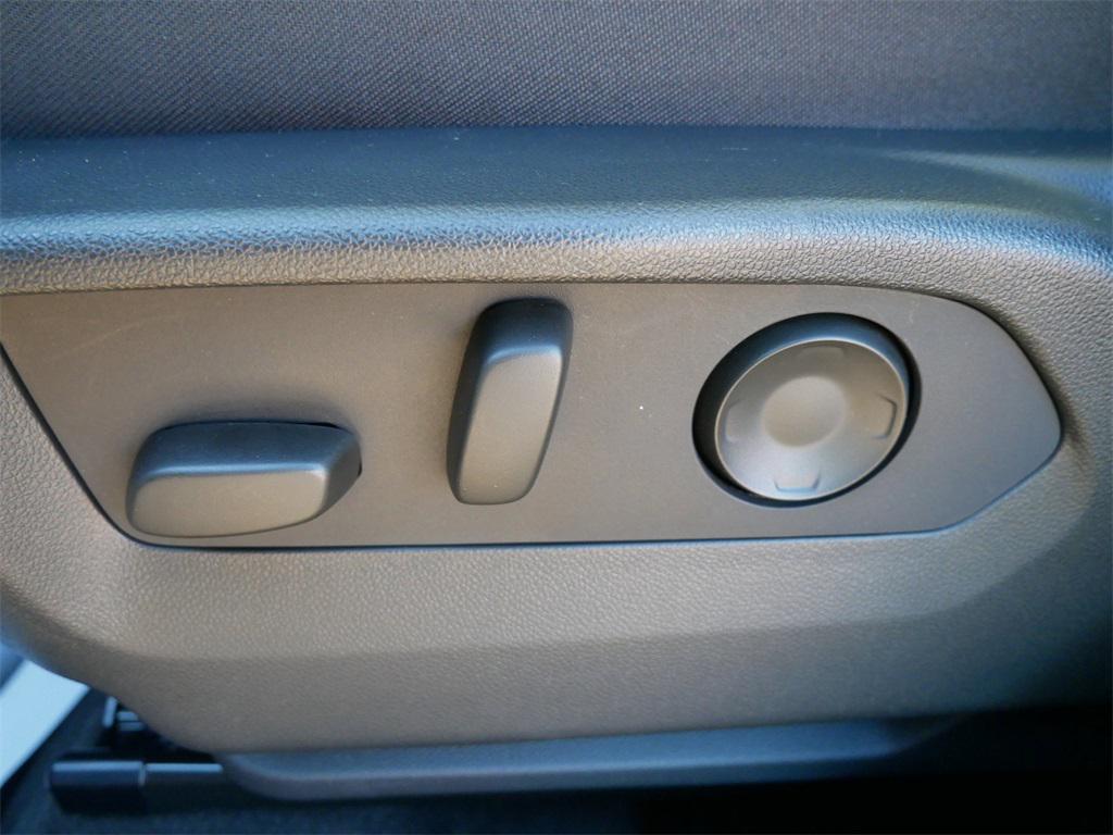 used 2025 Buick Envision car, priced at $30,500