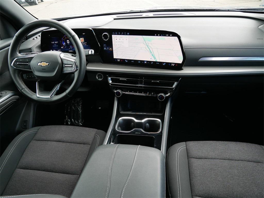 used 2025 Chevrolet Traverse car, priced at $39,300