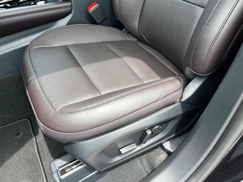 new 2025 Ford Explorer car, priced at $57,393