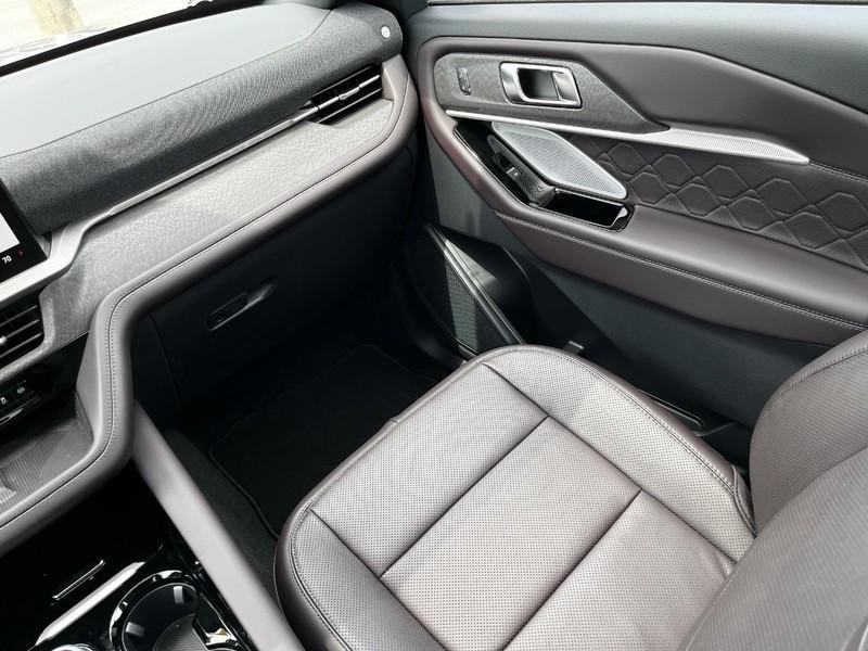 new 2025 Ford Explorer car, priced at $57,393