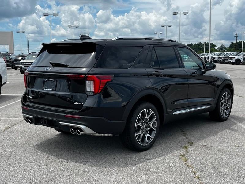 new 2025 Ford Explorer car, priced at $57,393