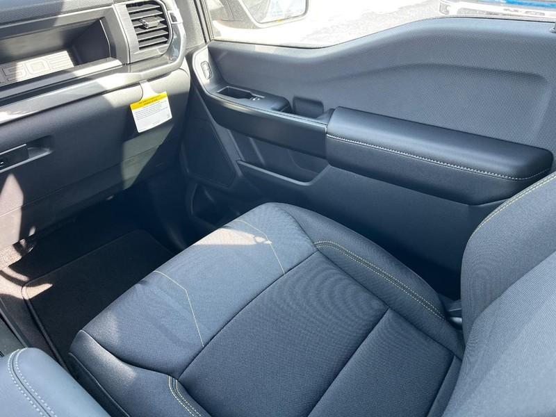 new 2025 Ford F-150 car, priced at $45,374