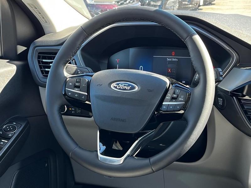 new 2025 Ford Escape car, priced at $30,648