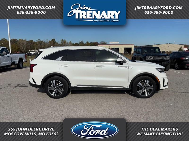used 2024 Kia Sorento Hybrid car, priced at $33,795