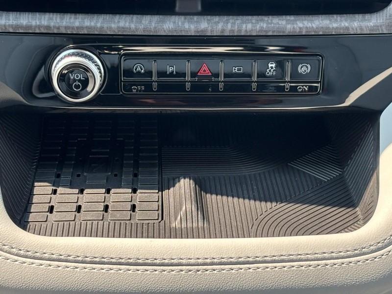 new 2025 Ford Explorer car, priced at $60,790