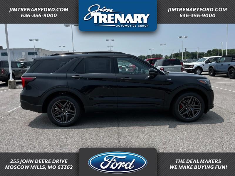 new 2025 Ford Explorer car