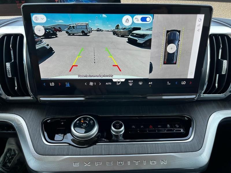 new 2025 Ford Expedition car