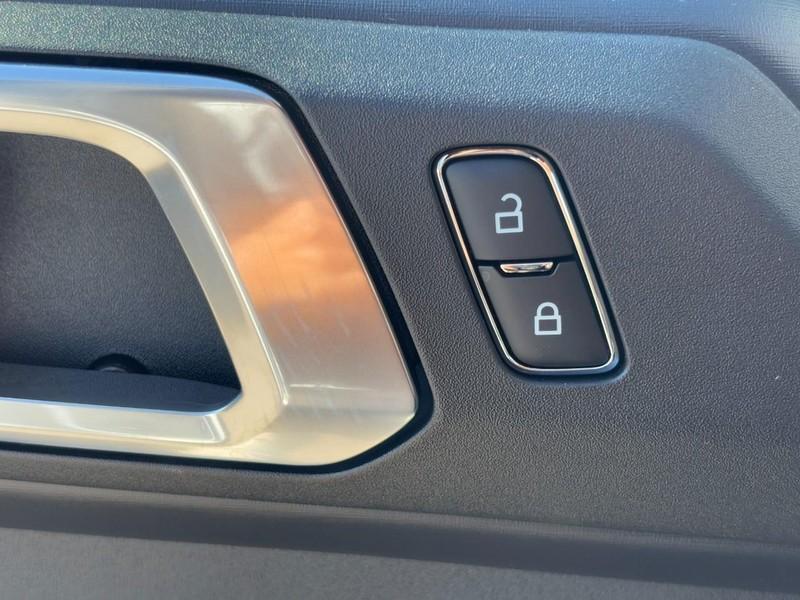 new 2025 Ford Bronco car, priced at $59,266