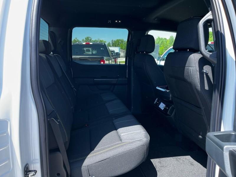 new 2025 Ford F-150 car, priced at $48,906