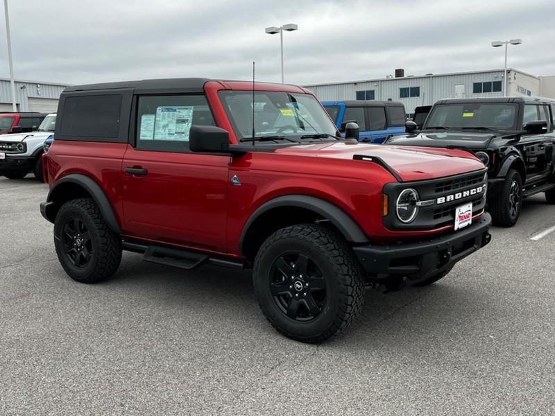 new 2024 Ford Bronco car, priced at $45,571