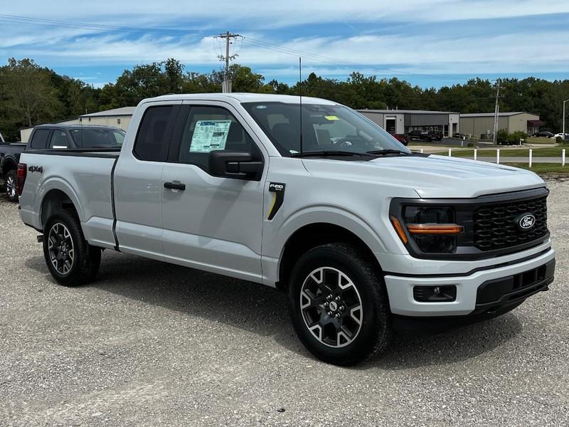 new 2024 Ford F-150 car, priced at $41,358