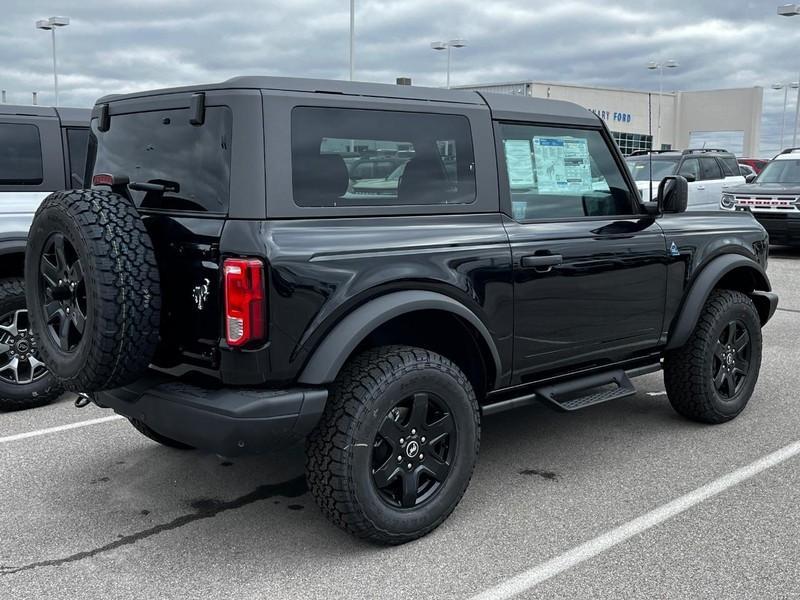 new 2024 Ford Bronco car, priced at $44,227