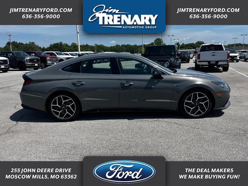 used 2022 Hyundai Sonata car, priced at $25,395