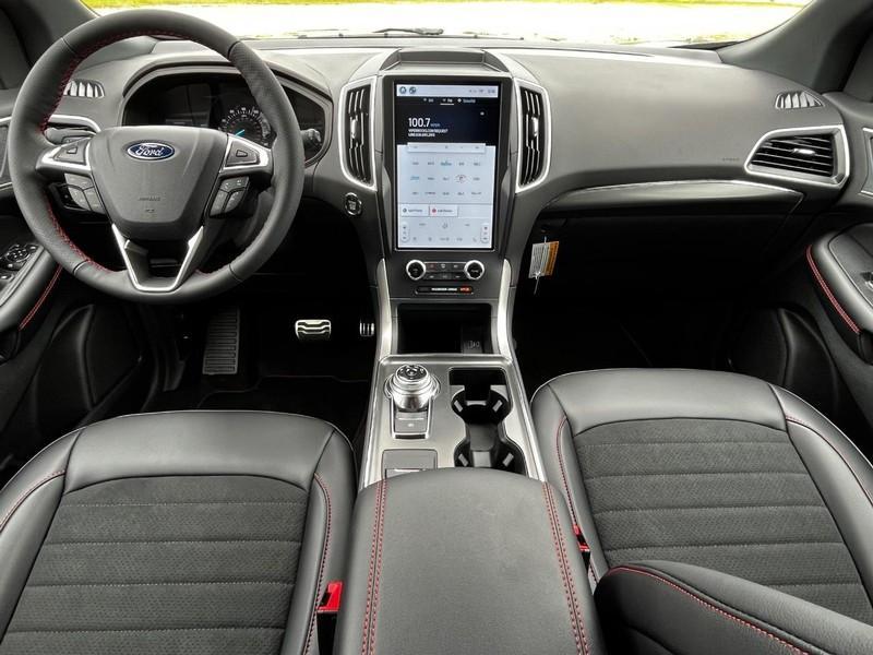 new 2024 Ford Edge car, priced at $43,110