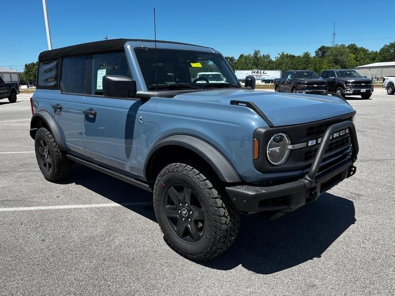 new 2024 Ford Bronco car, priced at $47,689