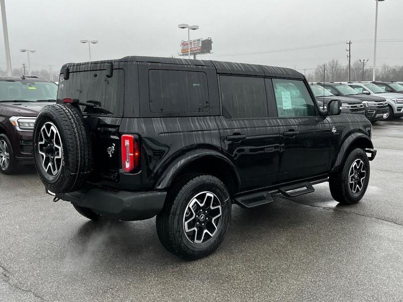 new 2024 Ford Bronco car, priced at $53,412