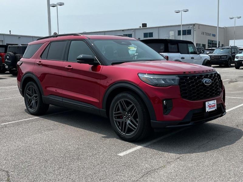 new 2025 Ford Explorer car, priced at $58,747