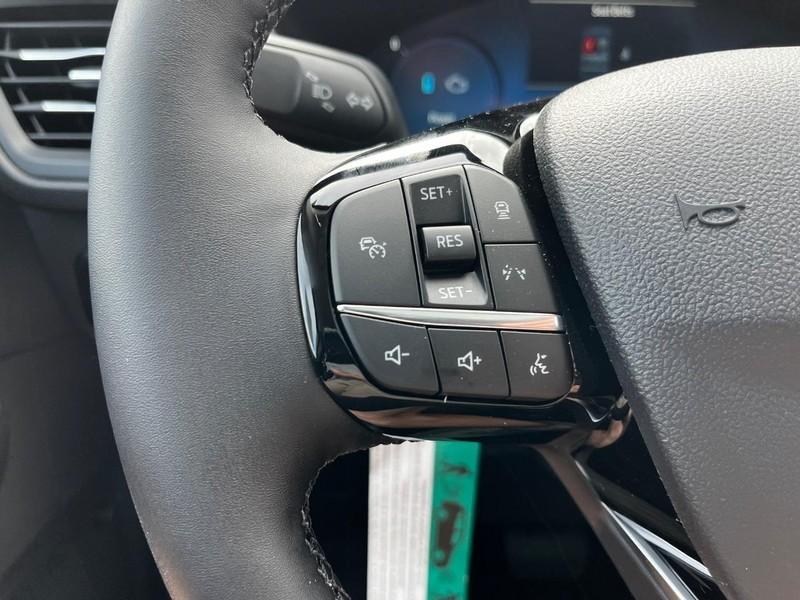 new 2025 Ford Escape car, priced at $43,226