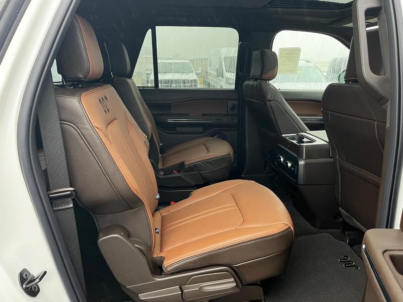 new 2024 Ford Expedition Max car, priced at $78,562