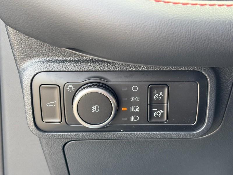 new 2025 Ford Explorer car, priced at $50,739