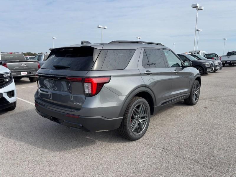 new 2025 Ford Explorer car, priced at $50,739