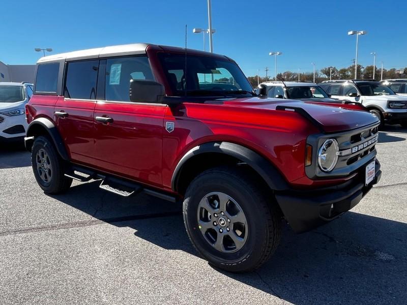 new 2024 Ford Bronco car, priced at $44,548