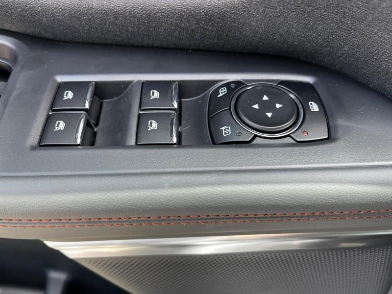 new 2025 Ford Expedition car, priced at $65,143