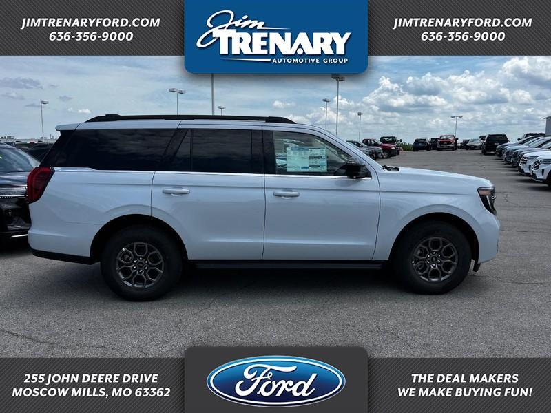 new 2025 Ford Expedition car, priced at $64,143