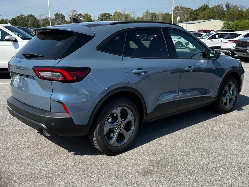 new 2025 Ford Escape car, priced at $30,266