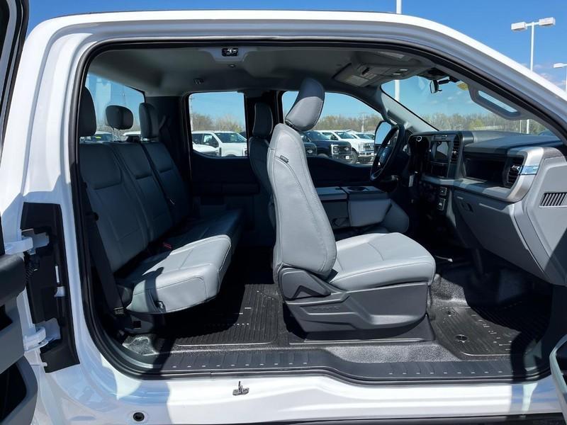 new 2025 Ford F-250 car, priced at $53,790