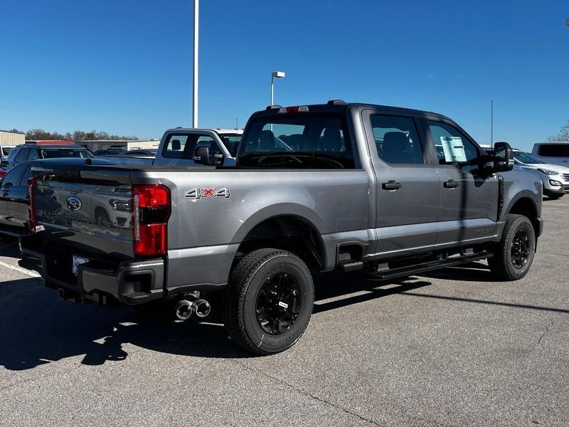 new 2024 Ford F-250 car, priced at $60,533