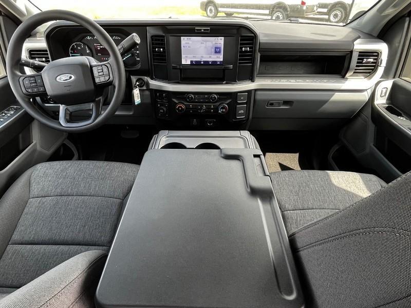 new 2025 Ford F-250 car, priced at $64,946