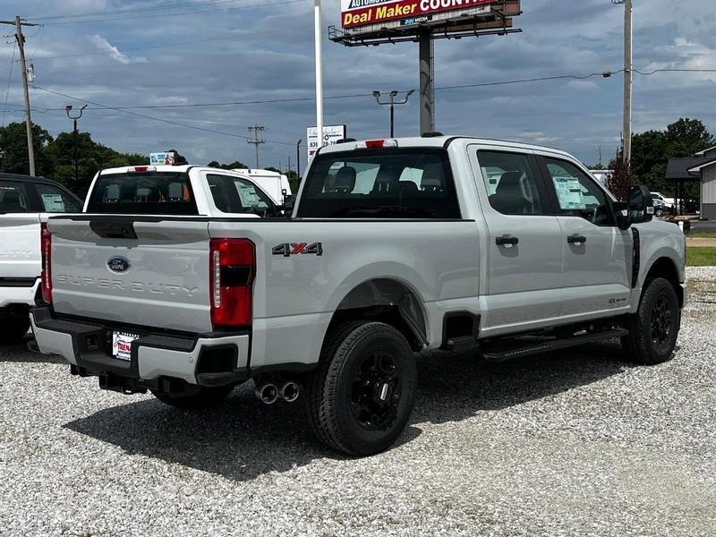 new 2025 Ford F-250 car, priced at $64,946