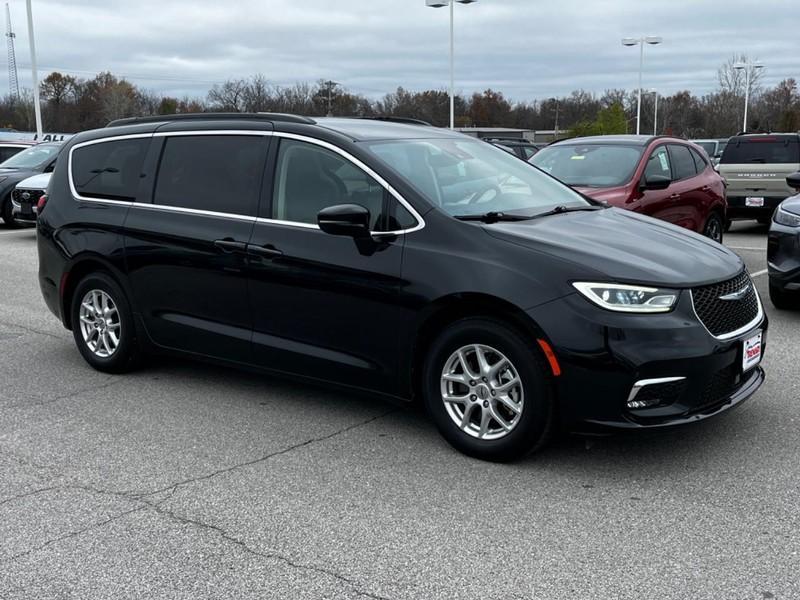 used 2022 Chrysler Pacifica car, priced at $23,795