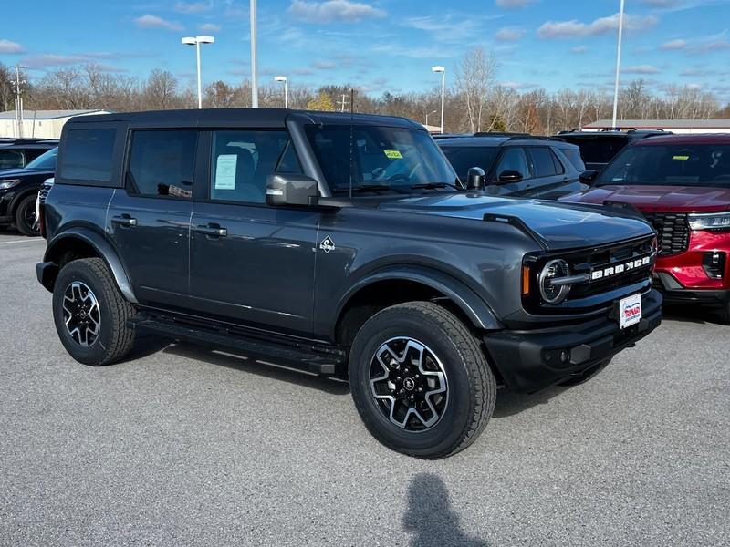 new 2024 Ford Bronco car, priced at $48,547