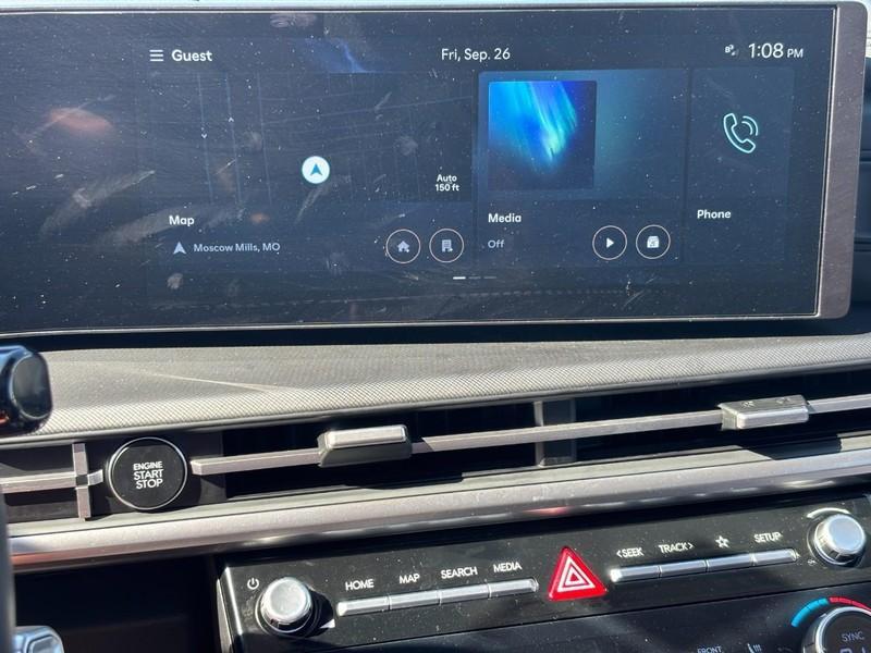 used 2024 Hyundai Santa Fe car, priced at $31,395