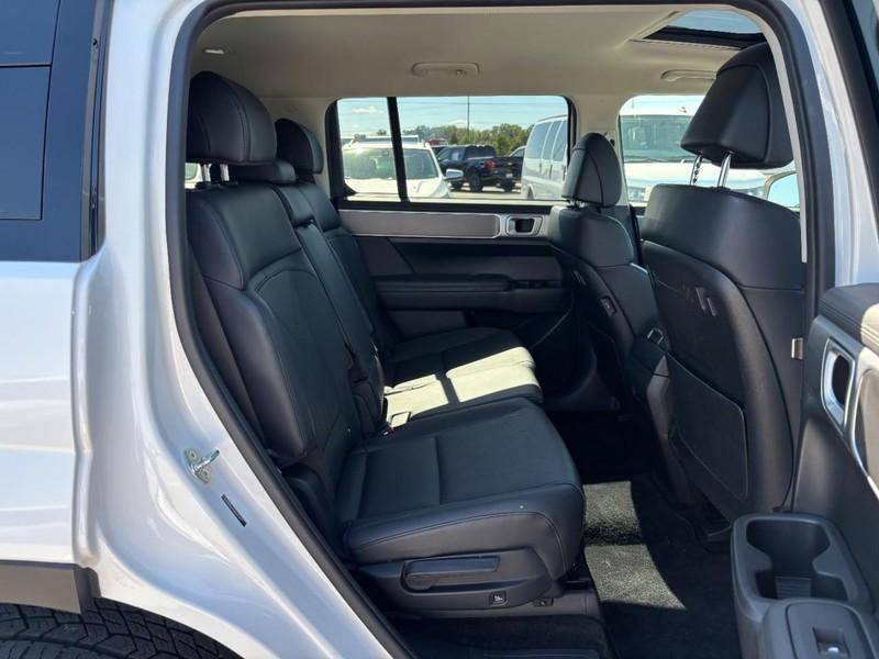 used 2024 Hyundai Santa Fe car, priced at $31,395