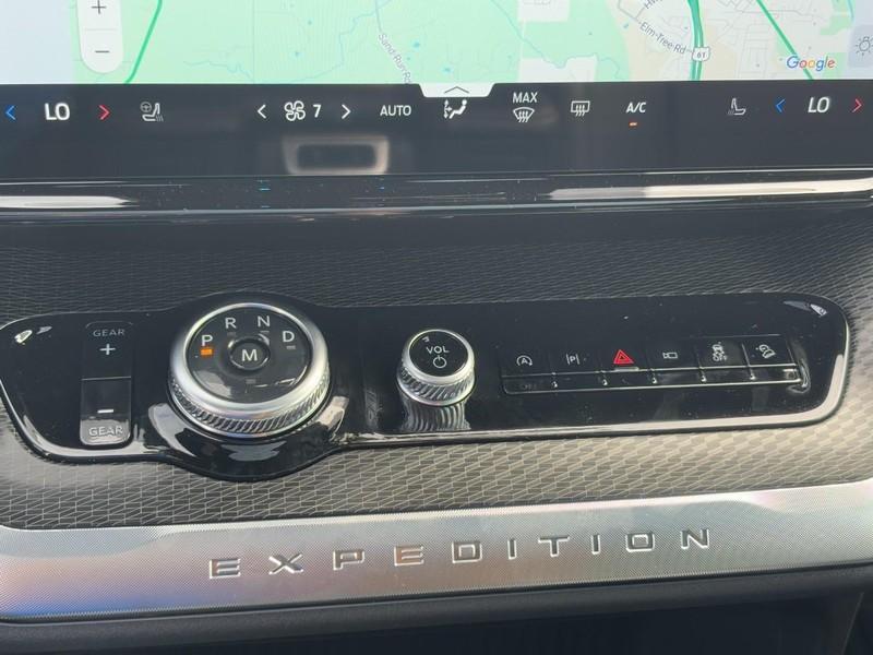 new 2025 Ford Expedition Max car, priced at $85,547