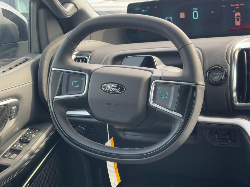 new 2025 Ford Expedition Max car, priced at $85,547