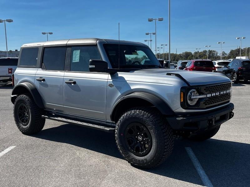 new 2024 Ford Bronco car, priced at $61,162