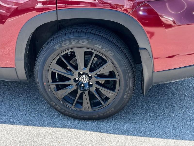 used 2019 Toyota Highlander car, priced at $22,795