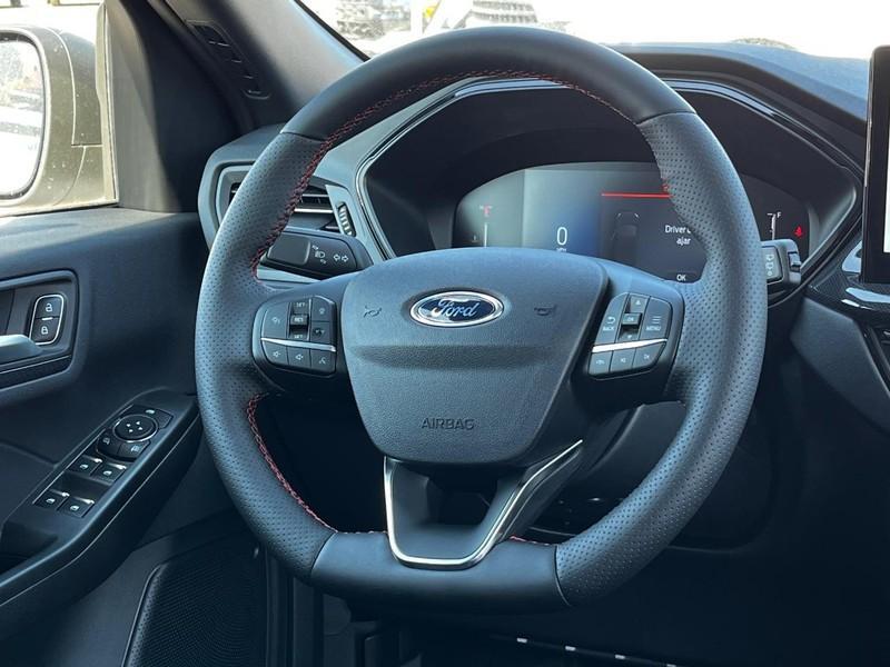 new 2025 Ford Escape car, priced at $31,201