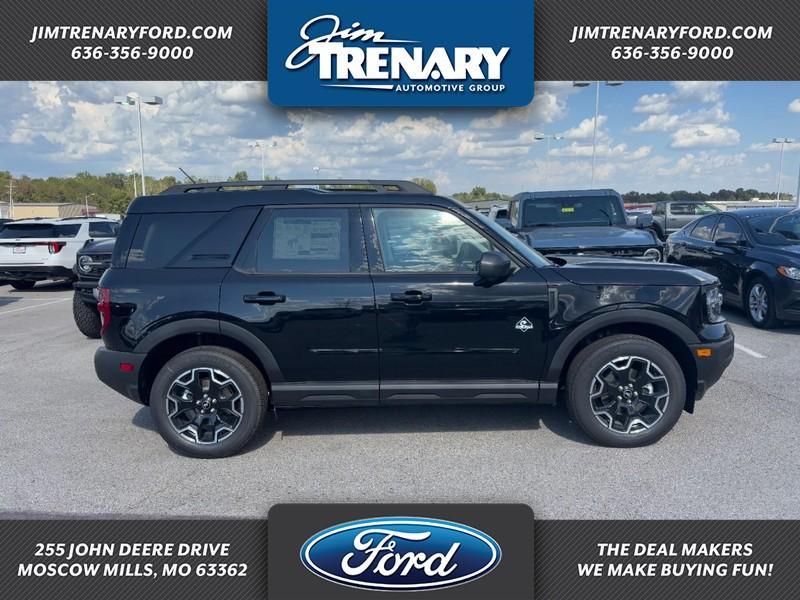 new 2025 Ford Bronco Sport car, priced at $39,153