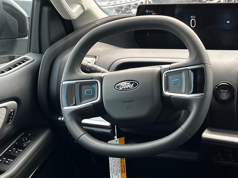 new 2025 Ford Expedition Max car