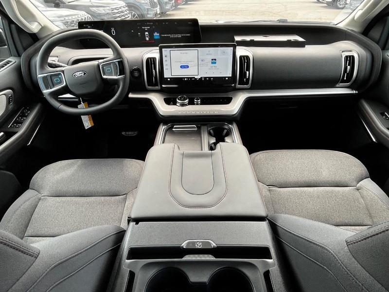 new 2025 Ford Expedition Max car