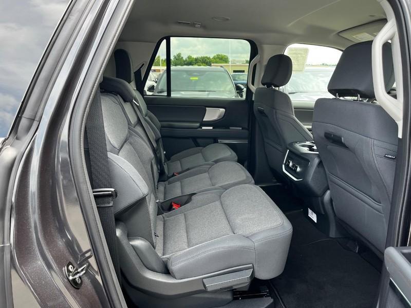 new 2025 Ford Expedition Max car